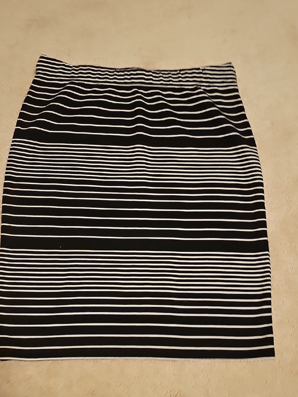 Philosophy Black & White Horizontal Stripe Pencil Skirt